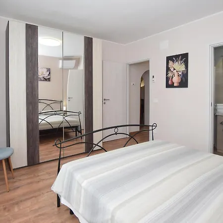 Casa 1 Trape Apartmán